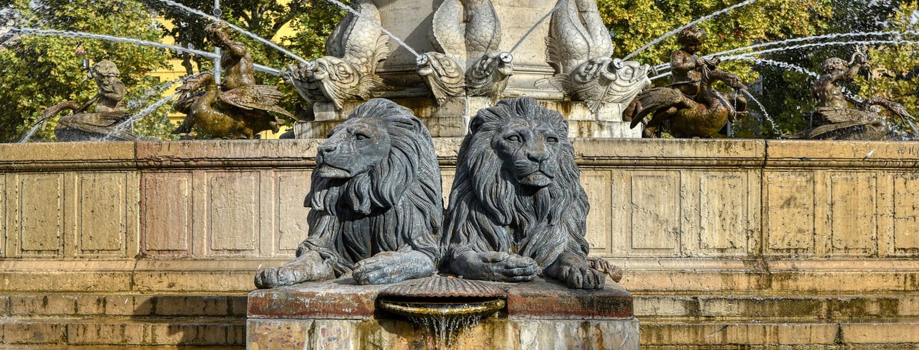 Stenen dierenbeelden bij Houseandgarden.shop