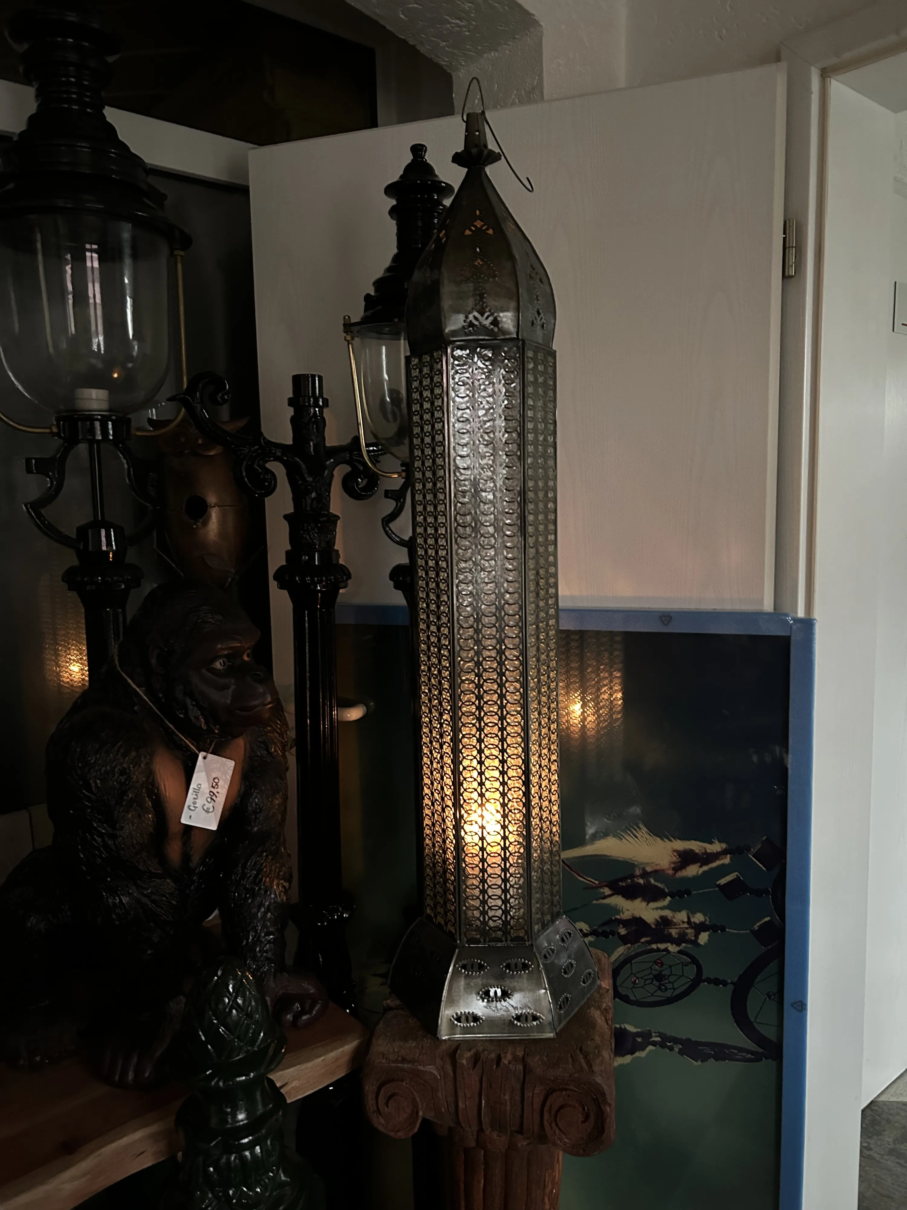Stehende Laterne, großer, antiker Metall Kerzenhalter aus
