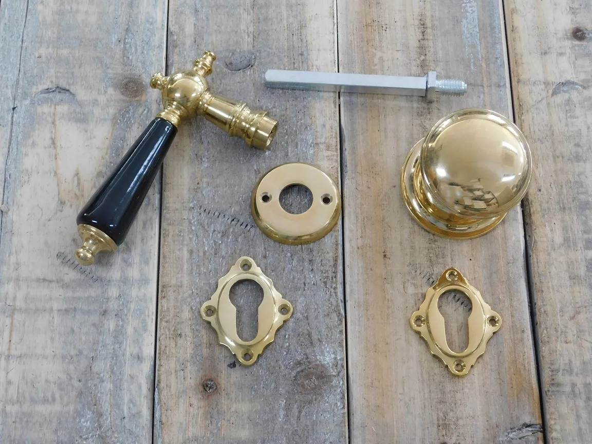 Tags: deur hardware met knop, messing deurbeslag, grepen sets voor de  hoofdingang deuren, deurbeslag nostalgie, knoppen voor deuren, messing  hang-en sluitwerk, koperen deurknop, hang-en sluitwerk
