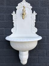 Hochwertiger Wandbrunnen, Waschbecken weiß, Aluminium und weiß beschichtet mit Messingarmatur