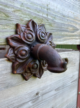 Gargoyle für Gartenbrunnen, Kugelblute, Gusseisen