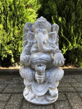 Beeld Ganesha 1, een hindoestaanse god, vol stenen beeld