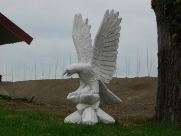 Gartenstatue Adler großer Stein, mit Flügeln nach oben