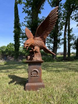 Adler auf Sockel, komplett aus Gusseisen, Gartenstatue, exklusive Statue