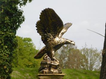 Gartenstatue Adler, goldener schwarzer Adler auf Sockel, exklusive Statue