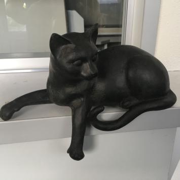 Katten sculptuur, Polystein, liggend