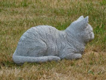 Beeld liggende kat - volledig van steen - tuinbeeld