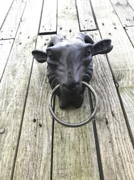 Großer Türklopfer mit Widderkopf, Türklopfer mit Ring, Gusseisen