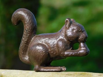 Eichhörnchen Statue Gusseisen braun