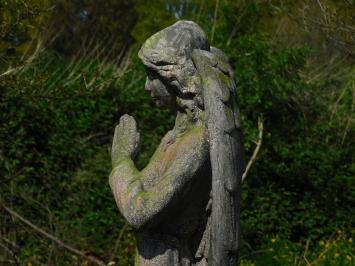 Große Gartenengelstatue, großer Engel, Polystone Statue