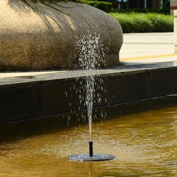 Off topic: moderne fontein op solar, zonne-energie, fontein