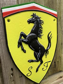 Gietijzeren Ferrari logo wandschild, embleem, garageplaat.