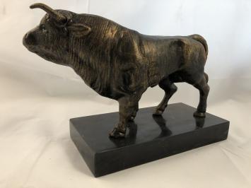 Skulptur Metall bronzefarbener großer Stier