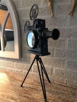 Nostalgische en decoratieve klok, als een oude filmcamera