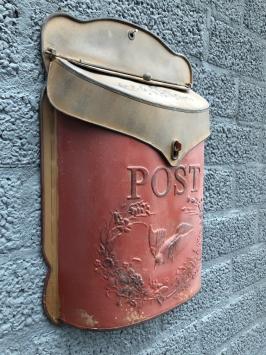 Vintage Briefkasten, Zink, robustes Rot