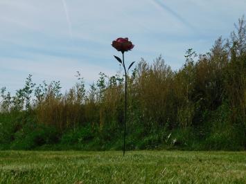 Grote Roos van Metaal - Tuinsteker - Roze