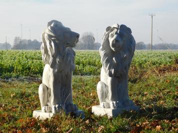 Löwenset - nach links und rechts schauend - Polystone weiß